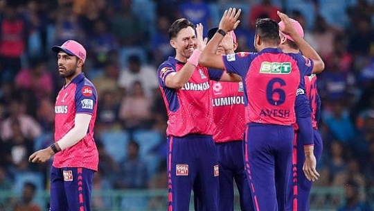 rajasthan royals trent boult celebrates the wicket of lucknow super giants quinton de kock e1714465231381