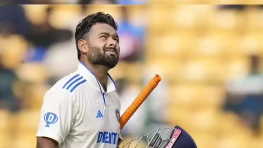 indian wicketkeeper batter rishabh pant jumps to sixth in latest icc test rankings e1731511761151